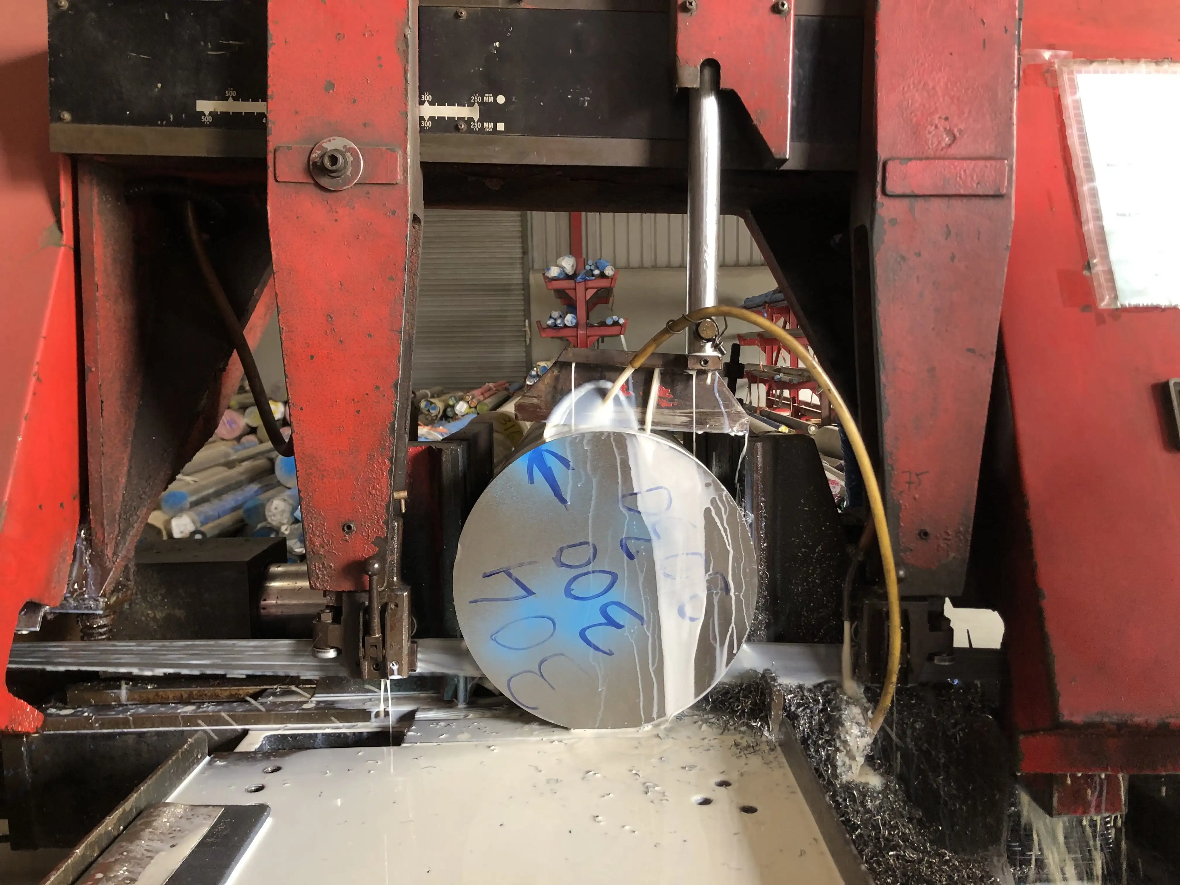 Gia Công Cắt Cưa Lẻ Cây Đặc Theo Yêu Cầu 